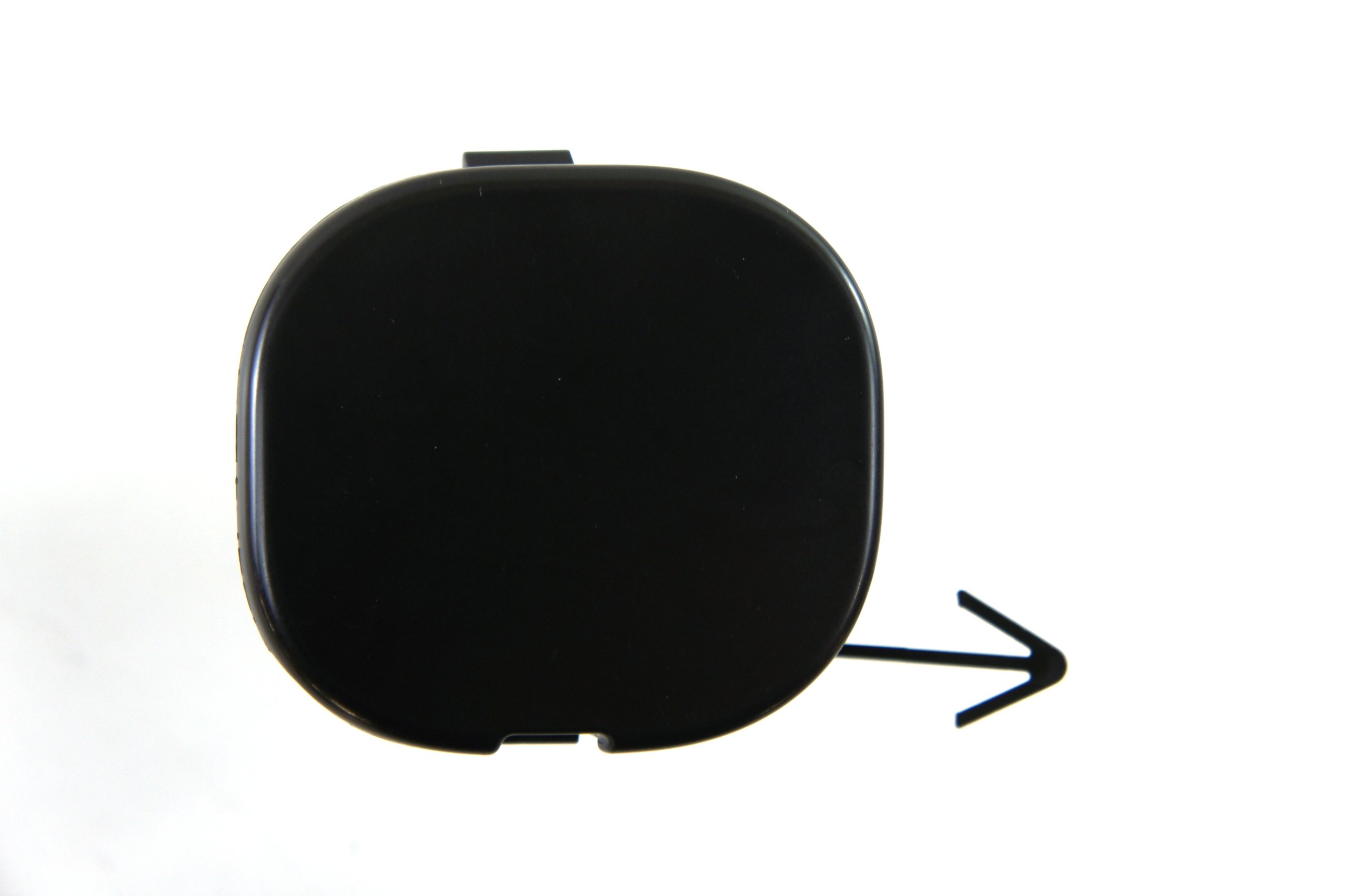 一 Amazon.com: Nissan Genuine Parts 62086-1AA0H Tow Hook Cover